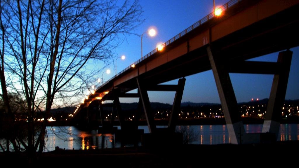 Lougheed Highway at night